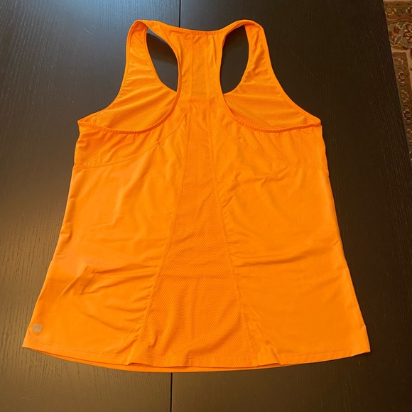 Fabletics tank top - Picture 2 of 5